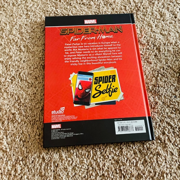 Spider-Man Far From Home Limited Edition Book - Picture 4 of 4